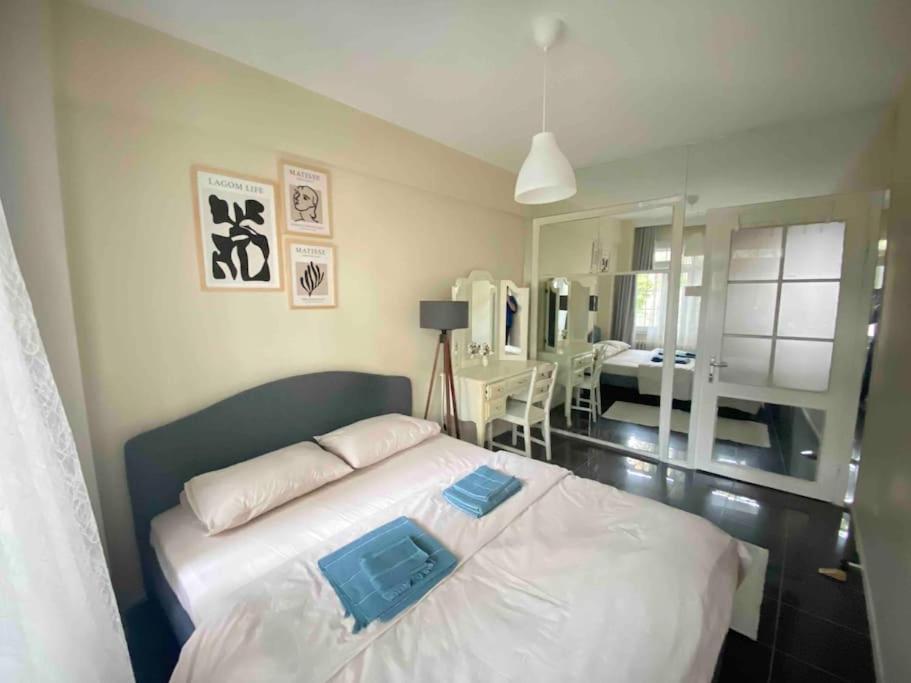 Appartement Comfy - Spacious Flat On The Kadikoey Seaside à Istambul Extérieur photo